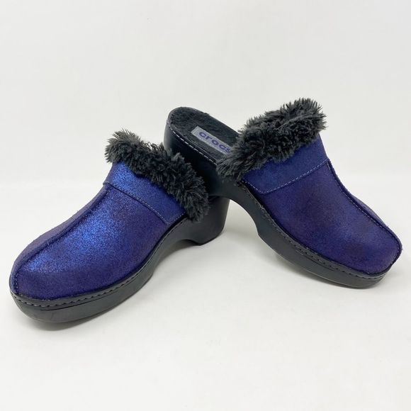 Crocs Cobbler Shimmer Faux Fur Lined Mules - Picture 5 of 8